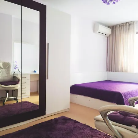 Apartament Modern In *