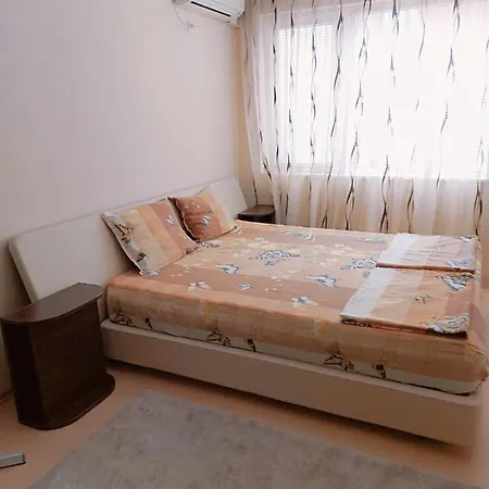 Apartament Modern In *